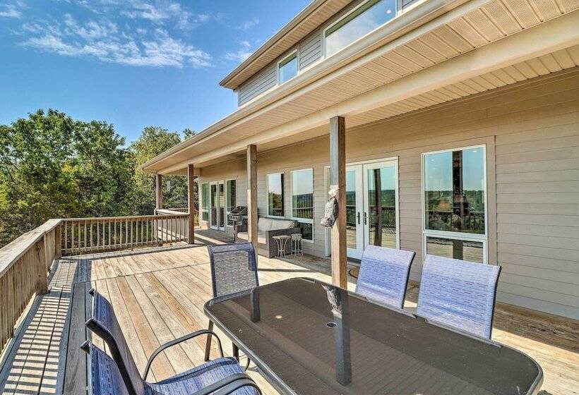 Bull Shoals Retreat W/ Panoramic River Views!