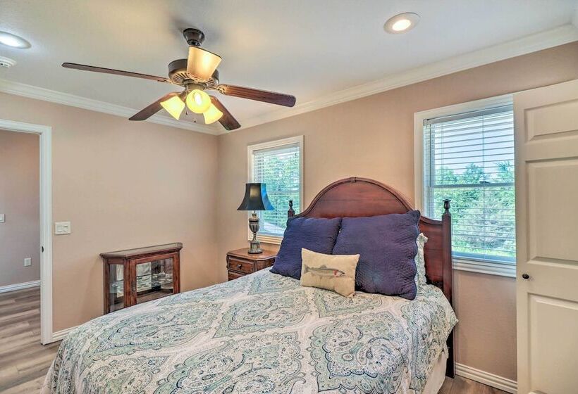 Bull Shoals Retreat W/ Panoramic River Views!