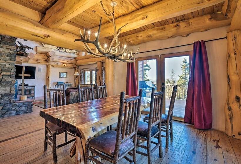 Burning Sky Lodge : Private Hot Tub & Ski In/out