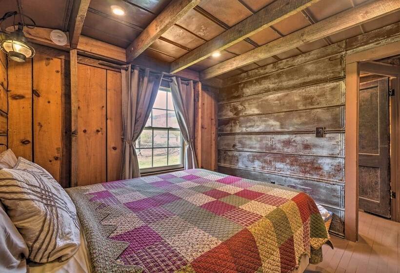 Cabin < 2 Mi To Great Smoky Mtns Natl Park!