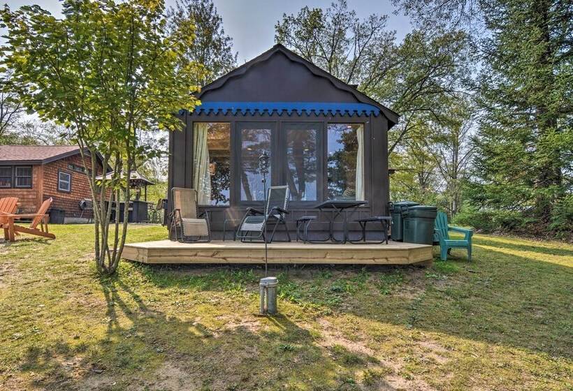 Cabin On Rush Lake W/ Tiki Bar, Grill & Kayaks!