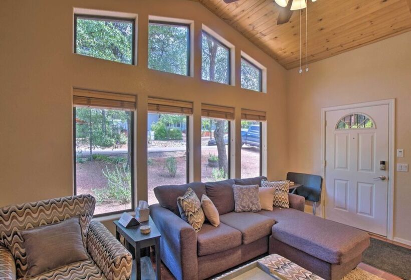 2 Mi To Hiking: Pet Friendly Payson Cabin!