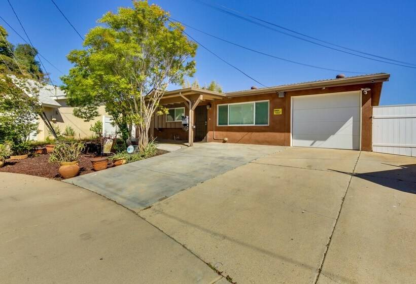 California Retreat   Heated Pool & Foosball Table!