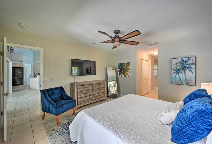 Dog Friendly Escape W/ Dock & Kayaks In Cape Coral