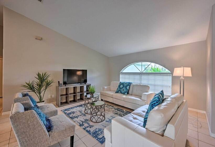 Dog Friendly Escape W/ Dock & Kayaks In Cape Coral