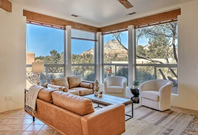 Central Sedona Home W/ Red Rock Mtn View, Fire Pit
