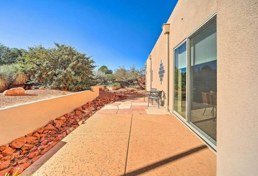 Central Sedona Home W/ Red Rock Mtn View, Fire Pit