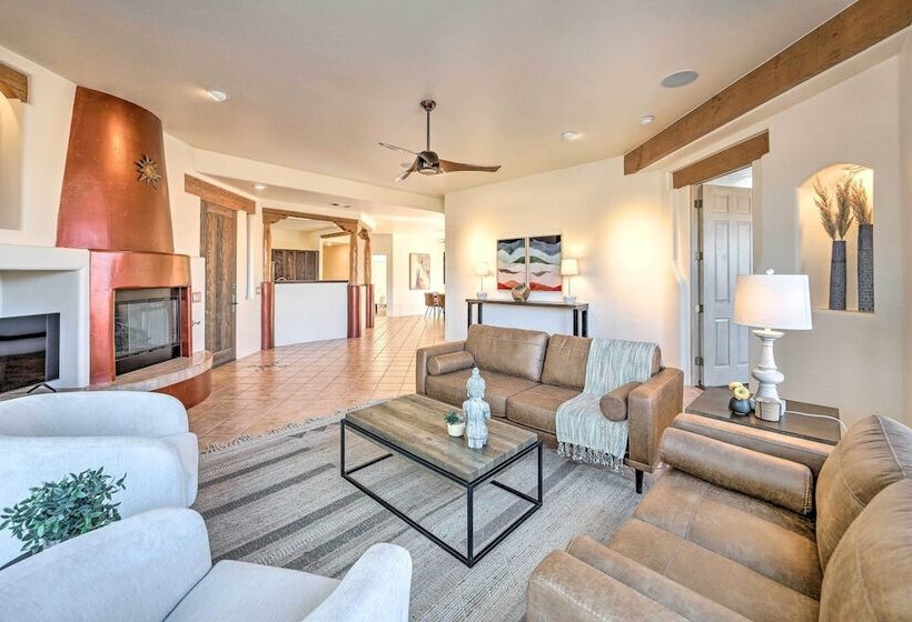 Central Sedona Home W/ Red Rock Mtn View, Fire Pit