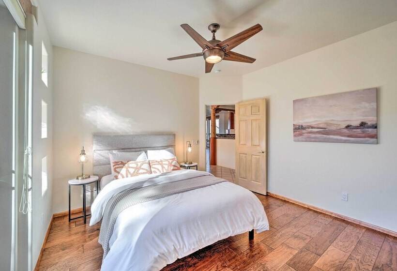 Central Sedona Home W/ Red Rock Mtn View, Fire Pit