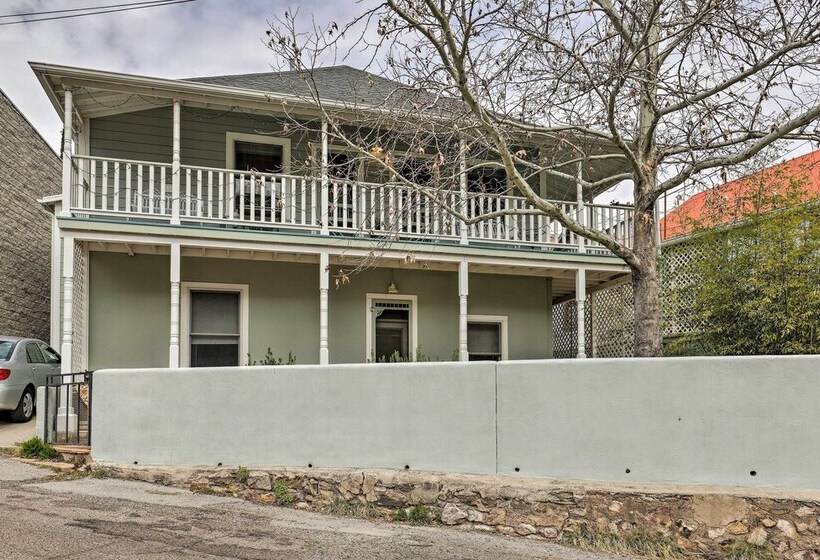 Charming Home W/ Balcony   Walk To Main Street!