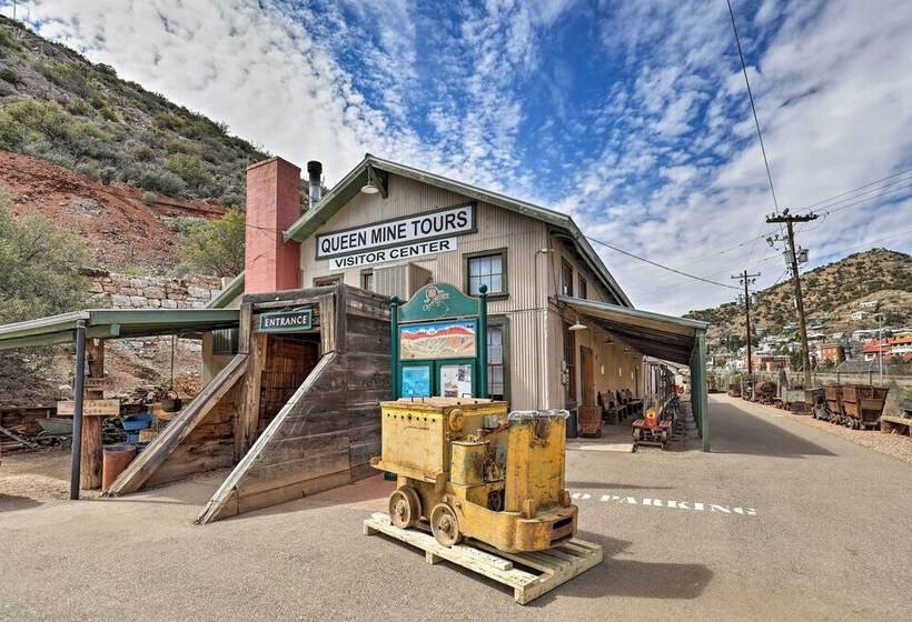 Charming Home W/ Balcony   Walk To Main Street!