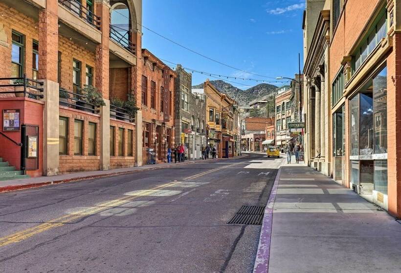 Charming Home W/ Balcony   Walk To Main Street!