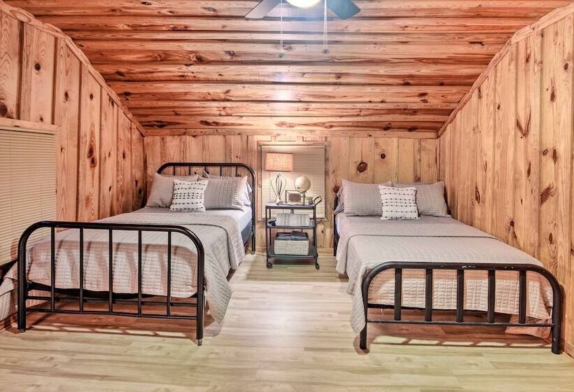 Charming Lakefront Retreat W/ Pier & Grill!