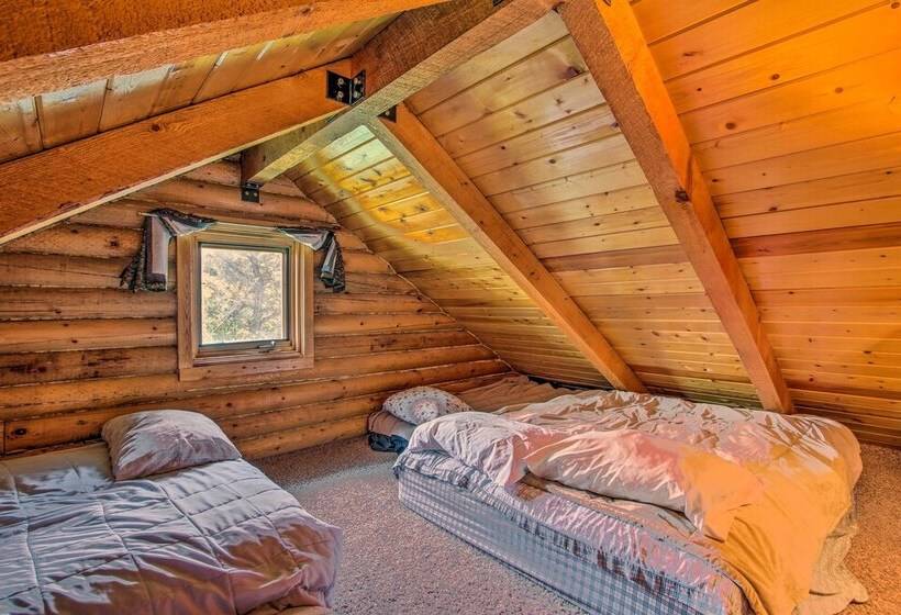 Charming Montana Retreat W/ Mountain Views!