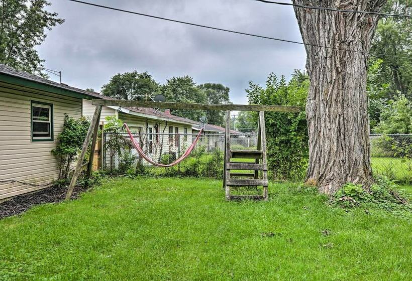 Sauk Village Ranch Home W/ Yard + Fireplace!