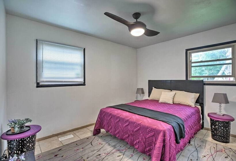 Sauk Village Ranch Home W/ Yard + Fireplace!