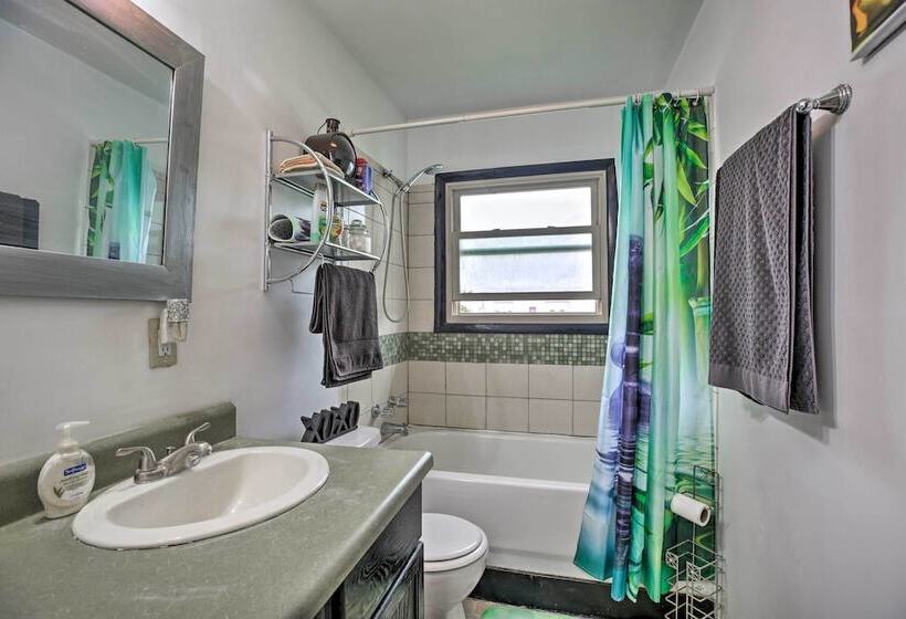 Sauk Village Ranch Home W/ Yard + Fireplace!