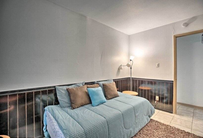 Sauk Village Ranch Home W/ Yard + Fireplace!