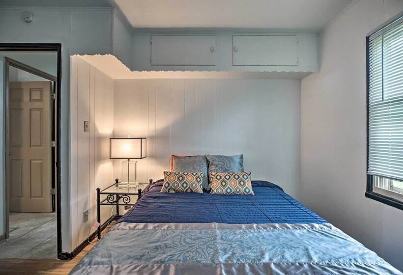 Sauk Village Ranch Home W/ Yard + Fireplace!