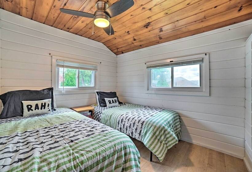 Charming Tiny Cottage 5 W/ Crooked Lake Access!