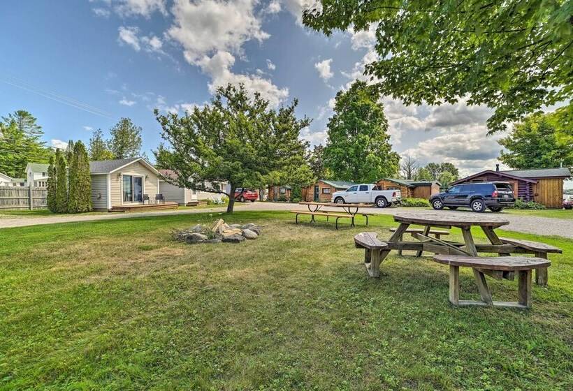 Charming Tiny Cottage 5 W/ Crooked Lake Access!