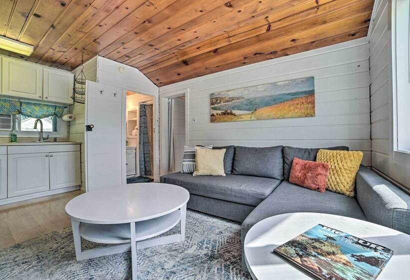 Charming Tiny Cottage 5 W/ Crooked Lake Access!