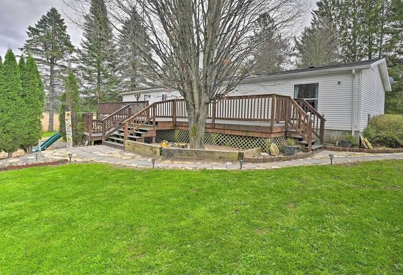 Charming White Lake Homestead W/ Fire Pit!