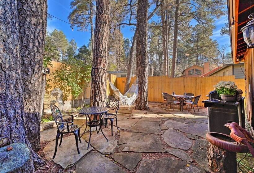 Cozy Cabin Retreat W/ Patio & Fenced Yard