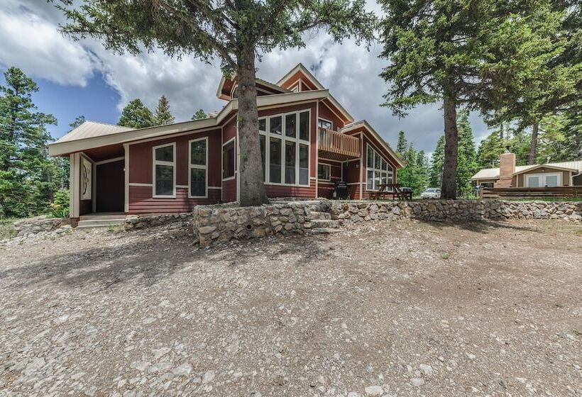 Cloudcroft Mtn Home W/ Patio, Walk To Golf Course!