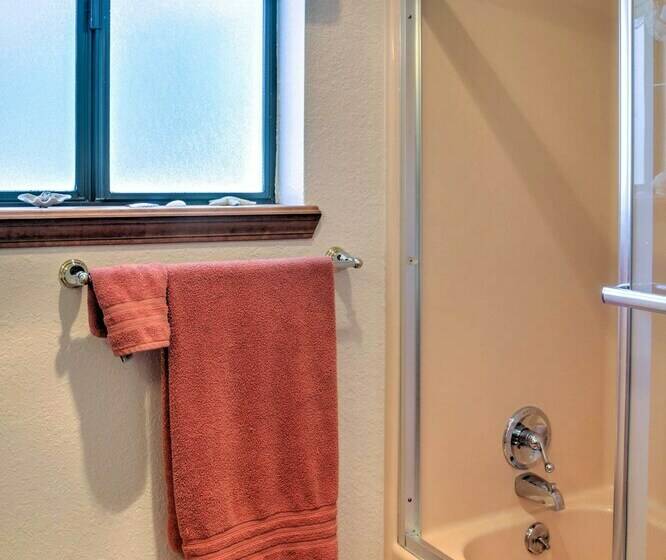 Cloudcroft Mtn Home W/ Patio, Walk To Golf Course!