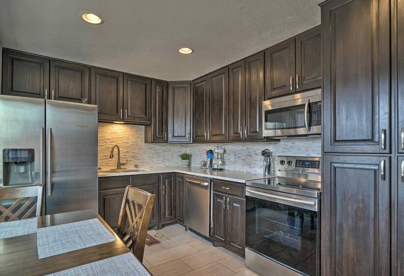 Colorado Springs Home 10 Min To Downtown!