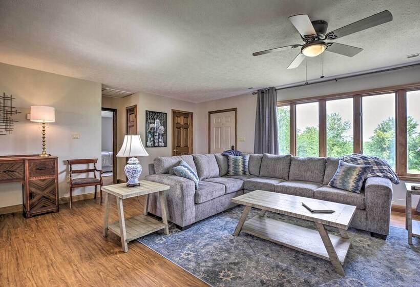 Blue Moon Cottage  W/ Amazing Views Of 5 Counties