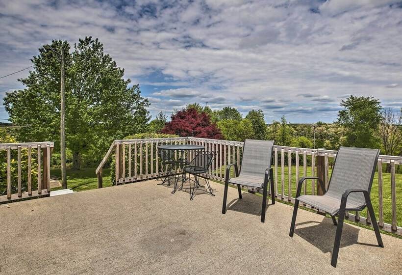 Blue Moon Cottage  W/ Amazing Views Of 5 Counties