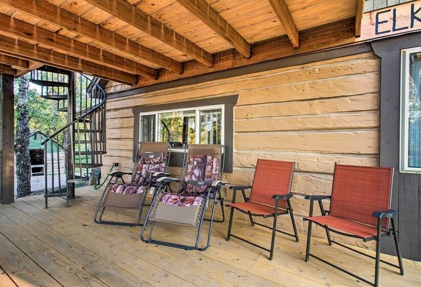 Cozy Augusta Cabin W/ Furnished Deck & Grill!