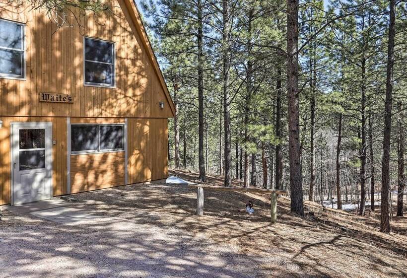 Cozy Black Hills Nature Retreat W/ Private Deck!