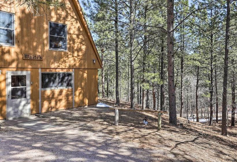 Cozy Black Hills Nature Retreat W/ Private Deck!