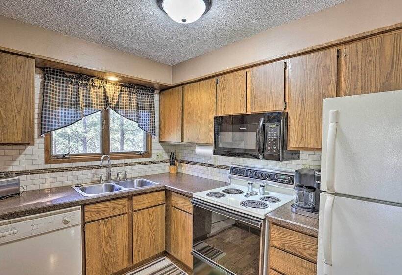 Cozy Black Hills Nature Retreat W/ Private Deck!