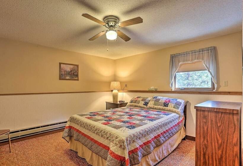 Cozy Black Hills Nature Retreat W/ Private Deck!