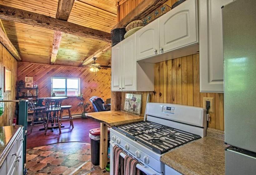 Cozy Cabin Retreat ~ 2 Mi To White Mountain Skiing