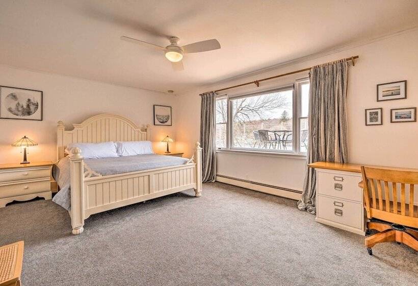 Cozy Castleton Cabin With Fire Pit + Water Access!