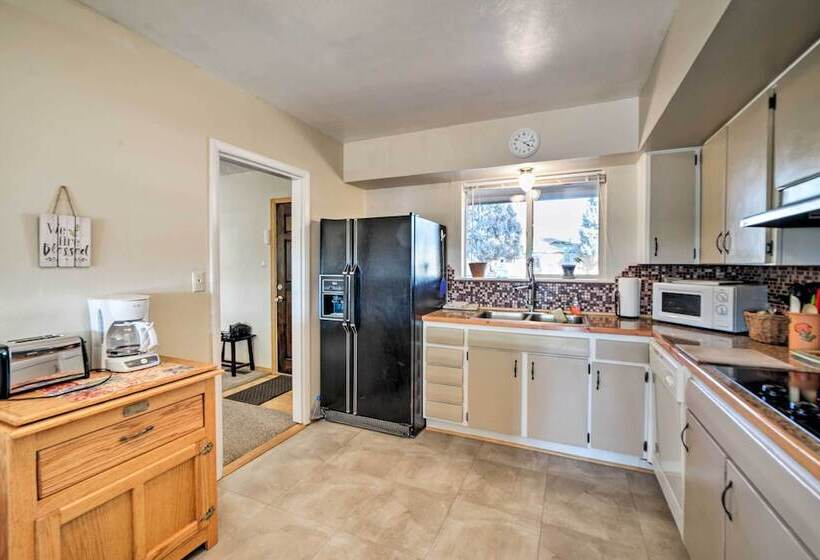 Family Friendly Cortez  Cedar House  W/ Yard!