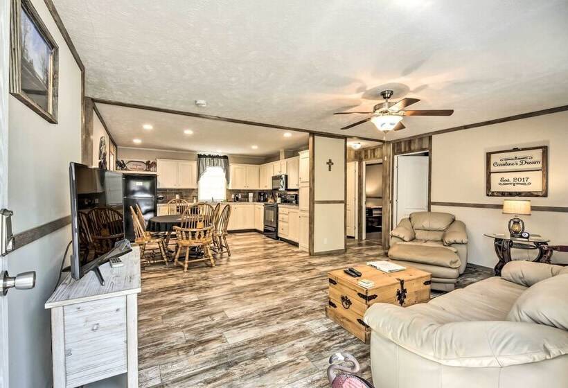 Cozy Hardin Retreat W/ Lake Kentucky View!