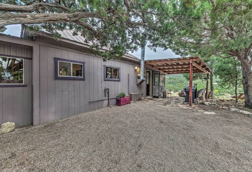 Cozy High Rolls Cottage Near Hiking Trails!