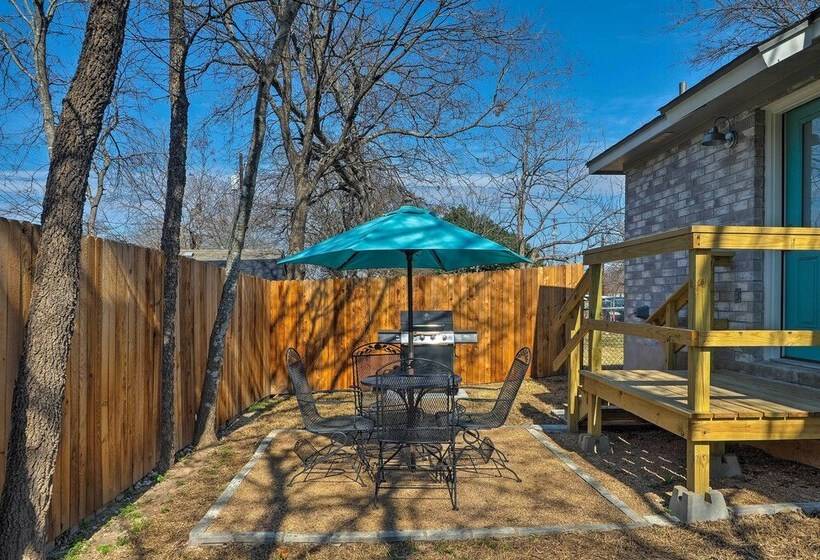 Cozy Home Blocks To Georgetown Square & Su!