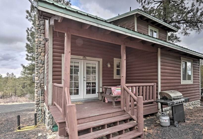 Cozy Heber Overgaard Cabin W/ Fire Pit, Game Room!