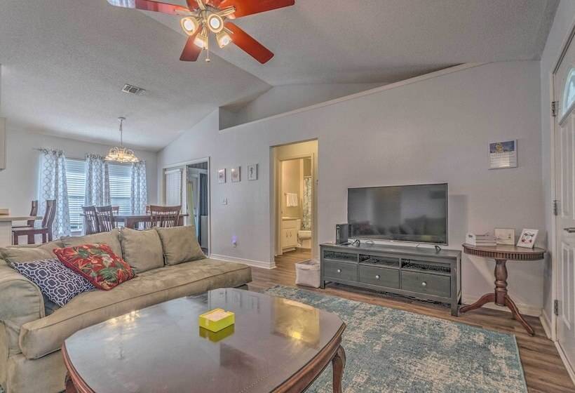 Home 10 Mi To Downtown Pensacola: Pets Welcome!