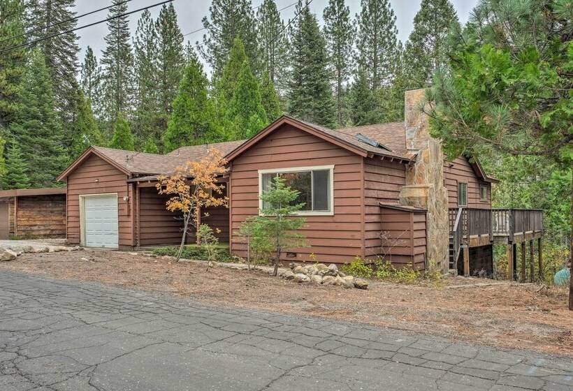 Cozy Retreat W/ Deck ~ 2 Mi To Pinecrest Lake!