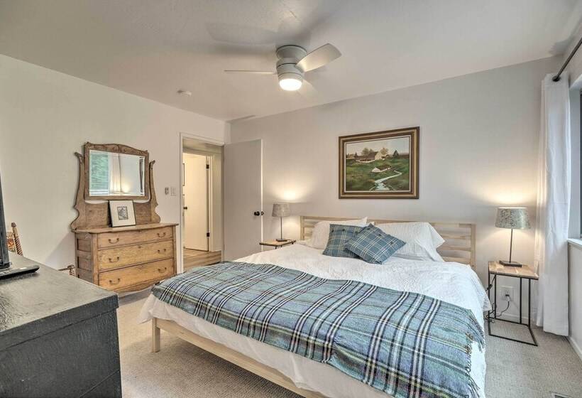 Cozy Retreat W/ Deck ~ 2 Mi To Pinecrest Lake!