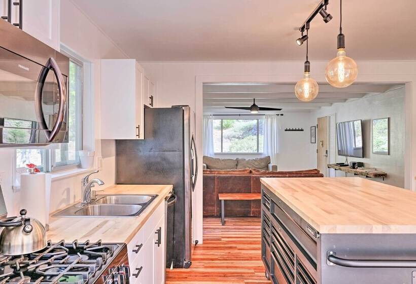 Cozy Retreat W/ Deck ~ 2 Mi To Pinecrest Lake!