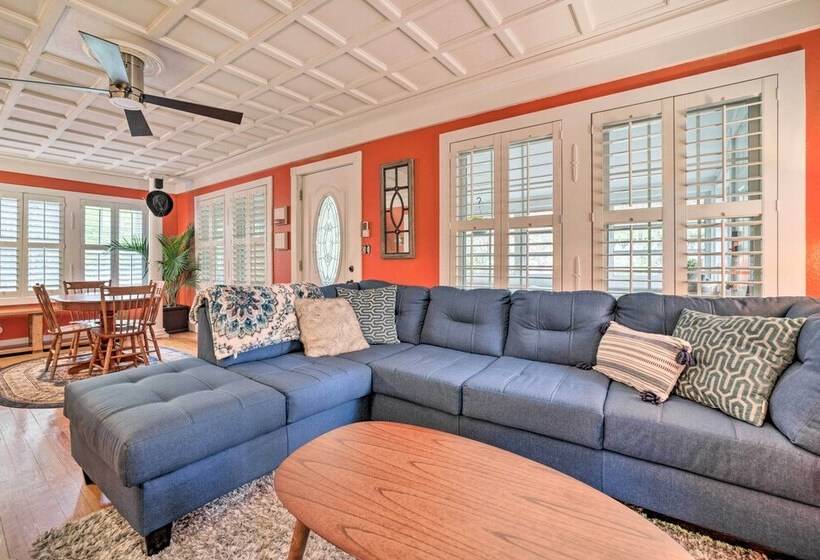 Cozy Wooded Retreat: 2 Mi To Dtwn Brevard!